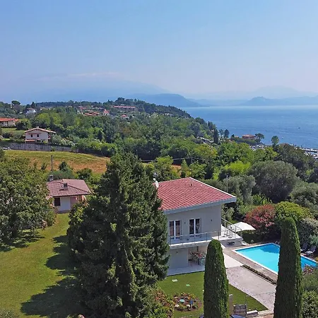 Vila Cavallino Nero Montinelle